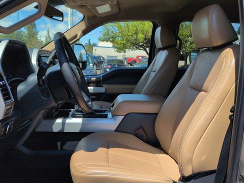 Used 2022 Ford F250 Lariat w/ Lariat Ultimate Package AWD/4WD image 12