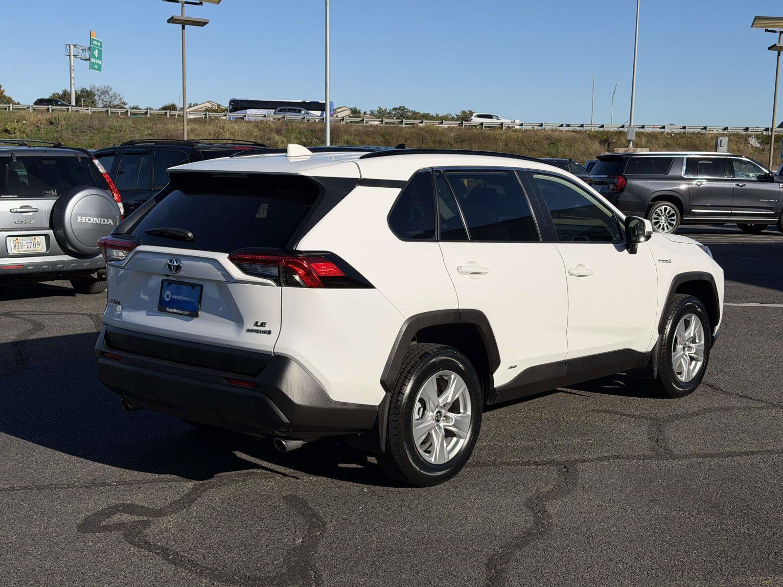 Used 2020 Toyota RAV4 LE w/ Carpet Mat Package AWD/4WD image 2