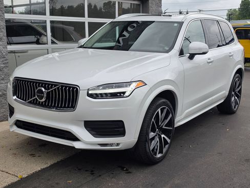 Used 2020 Volvo XC90 T6 Momentum AWD/4WD image 1