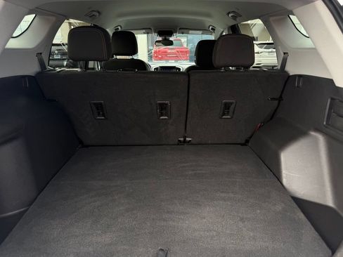Used 2021 GMC Terrain SLE w/ Driver Convenience Package FWD image 16
