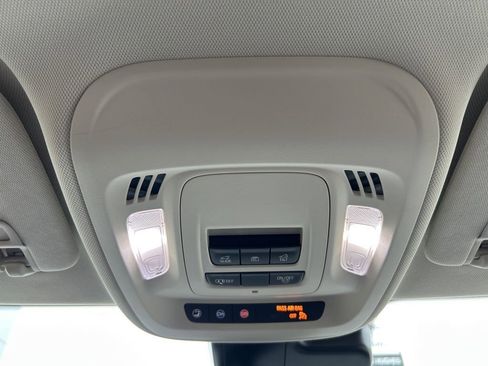 Used 2023 Buick Envision Essence w/ Sport Touring Package image 19