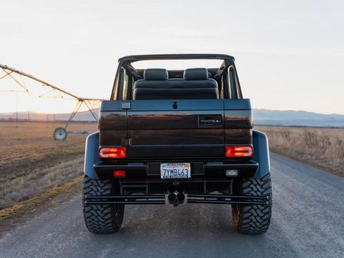 Used 2017 Mercedes-Benz G 550 Squared image 9