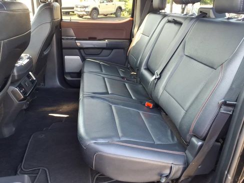 Used 2022 Ford F150 Lariat AWD/4WD image 16