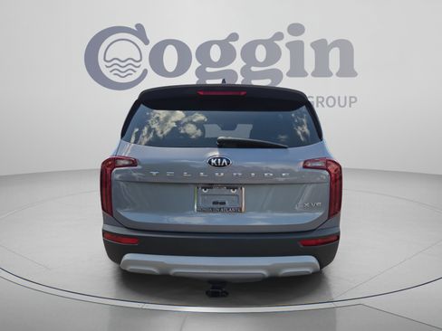 Used 2021 Kia Telluride LX FWD image 4