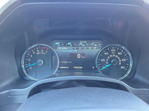 Used 2017 Ford F150 Platinum w/ Technology Package AWD/4WD image 13
