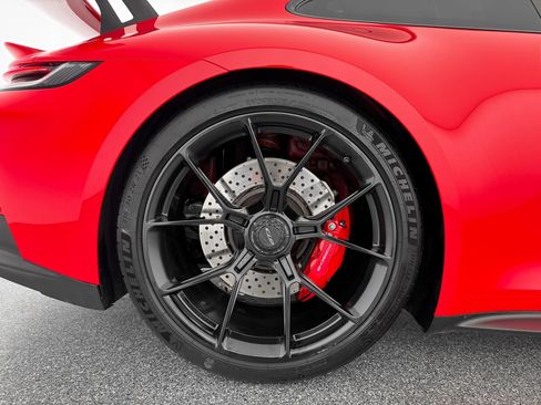 Used 2022 Porsche 911 GT3 image 31
