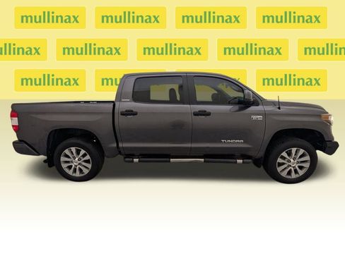 Used 2016 Toyota Tundra Limited image 2