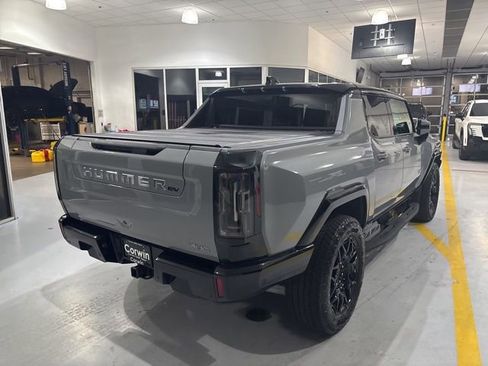 Certified 2025 GMC Hummer EV 2X image 8