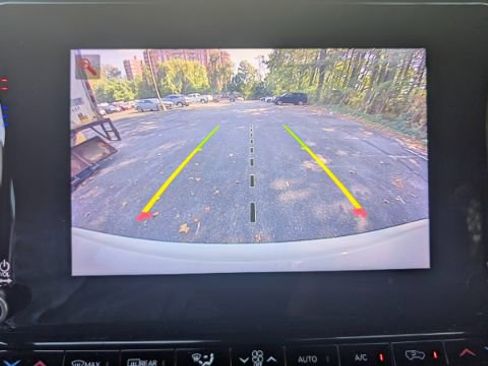 Used 2023 Jeep Wagoneer L Series II image 44