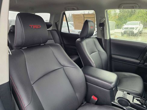 Certified 2018 Toyota 4Runner TRD Off-Road Premium image 13