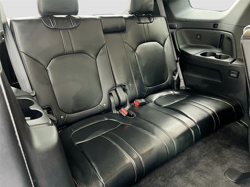 Used 2025 Honda Pilot TrailSport image 27