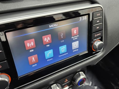 Used 2020 Nissan Versa S image 4