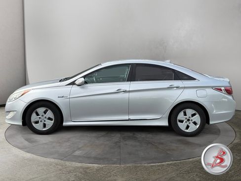 Used 2012 Hyundai Sonata Hybrid FWD image 4