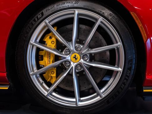 Certified 2023 Ferrari 812 GTS RWD image 16
