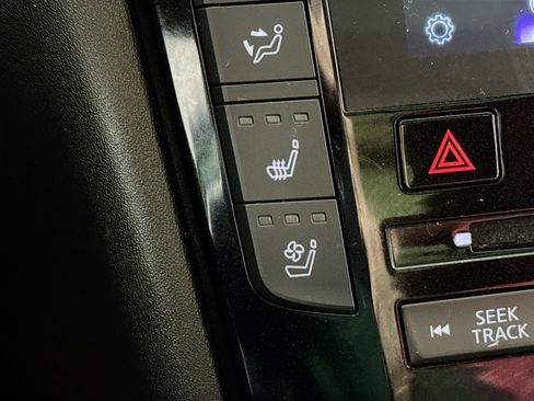 Used 2024 INFINITI QX50 Sport image 5