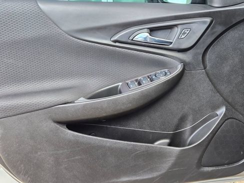 Used 2023 Chevrolet Malibu RS w/ LPO, Floor Liner Package FWD image 11