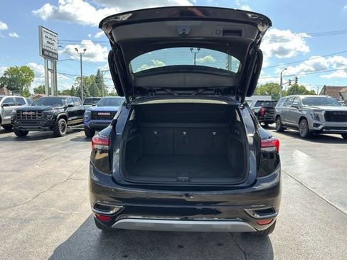 Used 2022 Buick Envision Essence w/ Technology Package I AWD/4WD image 10