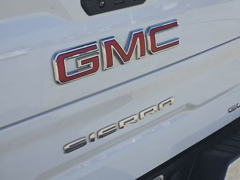Used 2019 GMC Sierra 1500 SLT image 11