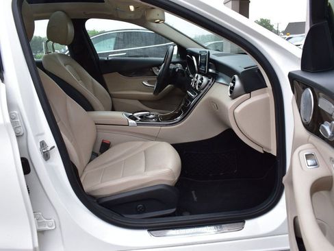 Used 2015 Mercedes-Benz C 300 Sedan image 16