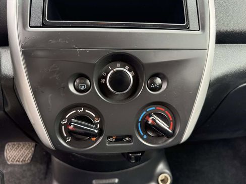 Used 2017 Nissan Versa SV image 19