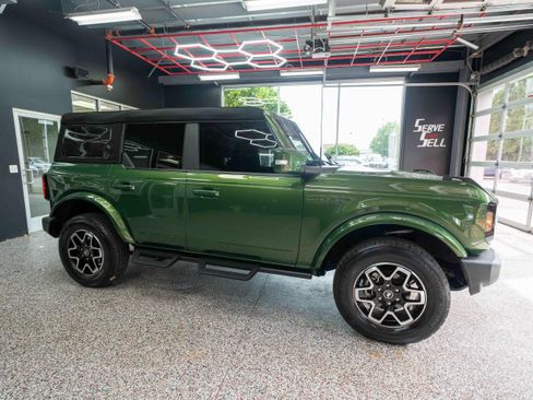 Used 2023 Ford Bronco Outer Banks AWD/4WD image 4