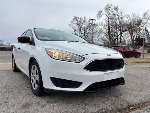 Used 2015 Ford Focus S image 7