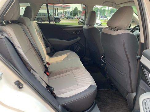 Used 2023 Subaru Outback Premium AWD/4WD image 34