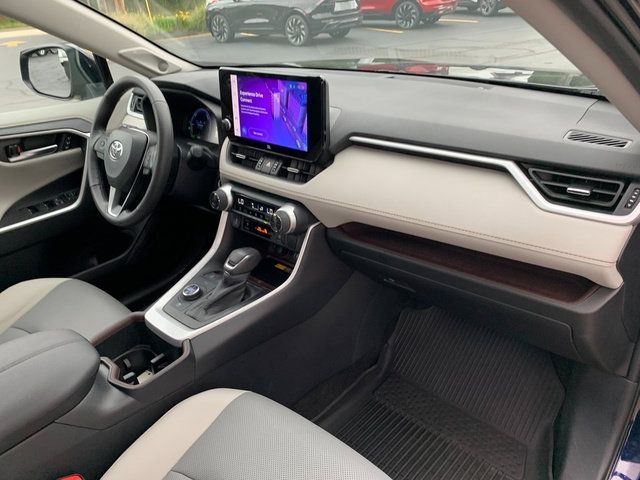 Used 2023 Toyota RAV4 Limited AWD/4WD image 15