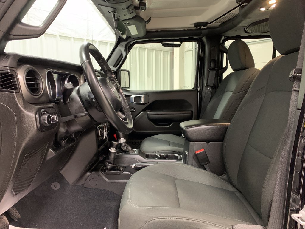 Used 2021 Jeep Wrangler Unlimited Sport AWD/4WD image 16