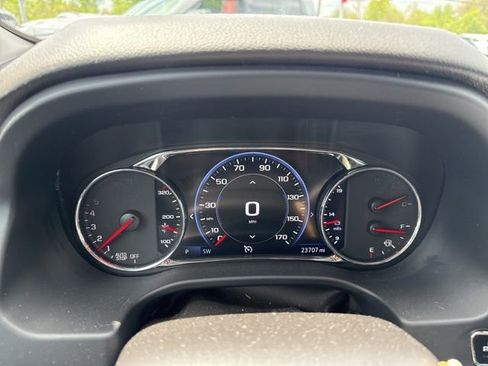 Certified 2023 GMC Acadia SLT w/ Technology Package AWD/4WD image 10