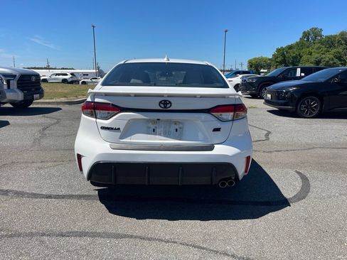 Used 2024 Toyota Corolla SE FWD image 4