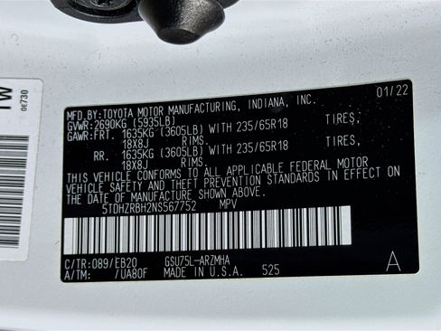 Certified 2022 Toyota Highlander XLE image 33