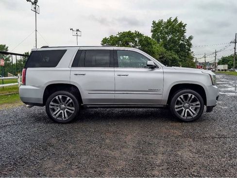 Used 2018 GMC Yukon Denali w/ Denali Ultimate Package AWD/4WD image 4