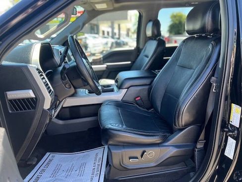 Used 2017 Ford F250 Lariat w/ Lariat Ultimate Package image 9