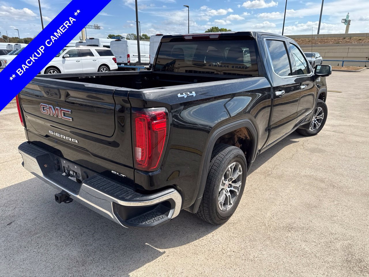 Used 2025 GMC Sierra 1500 SLT AWD/4WD image 10