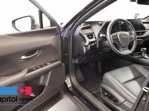Used 2024 Lexus UX 250h FWD image 8