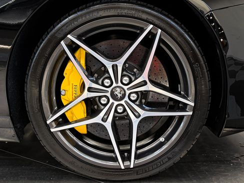 Used 2016 Ferrari California T RWD image 24