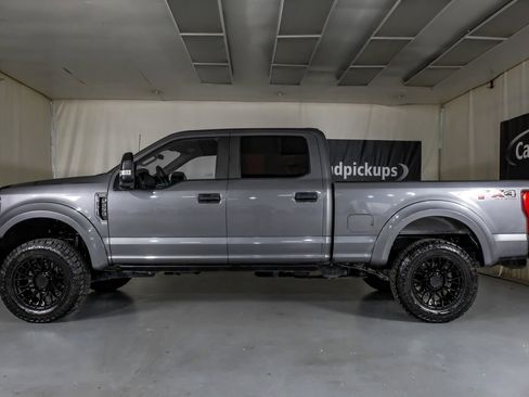 Used 2022 Ford F250 XL w/ STX Appearance Package AWD/4WD image 12