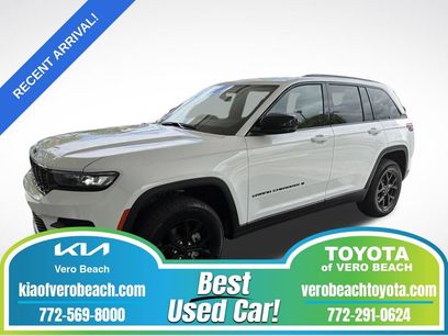 Used 2025 Jeep Grand Cherokee Altitude w/ Trailer Tow Package