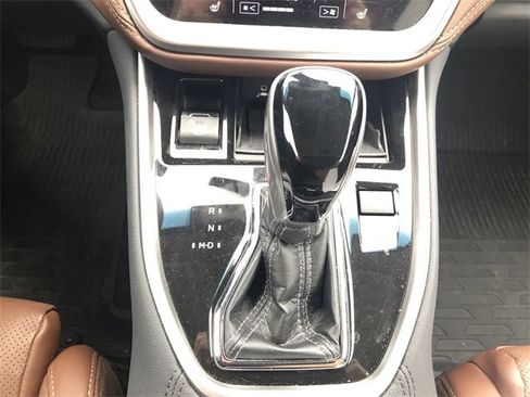 Used 2020 Subaru Outback Touring image 8