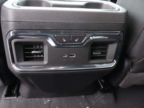 New 2026 Chevrolet Silverado 1500 High Country AWD/4WD image 18
