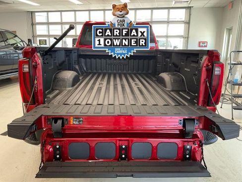 Used 2025 GMC Sierra 3500 SLT w/ SLT Premium Package image 11