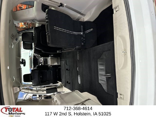 Used 2024 Chrysler Pacifica Touring-L FWD image 25