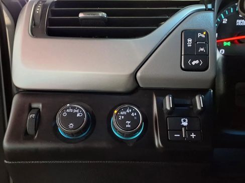 Used 2016 Chevrolet Tahoe LT image 21