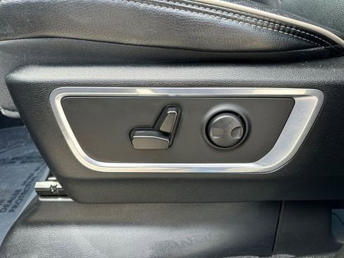 Used 2025 RAM 1500 Laramie AWD/4WD image 28