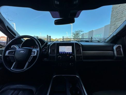 Used 2021 Ford F450 Platinum w/ FX4 Off-Road Package image 28