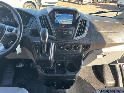 Used 2019 Ford Transit 250 148 Medium Roof image 20