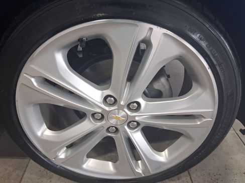 Used 2017 Chevrolet Cruze Premier image 9