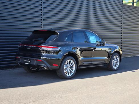New 2026 Porsche Macan AWD/4WD image 7