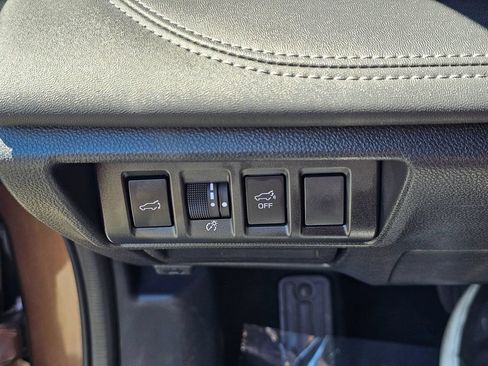 Used 2022 Subaru Outback Touring XT AWD/4WD image 30
